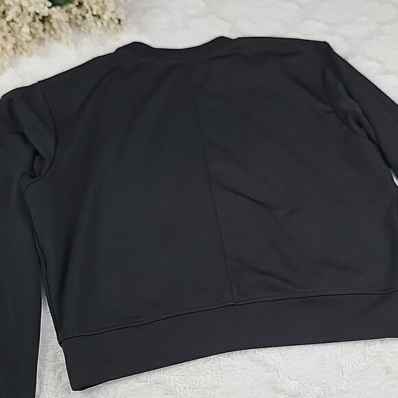 ‎Black Cropped Sweatshirt [SIZE LARGE] - Picture 5 of 6